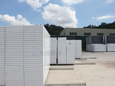 大通建材施工圍擋一般多少錢一米？批發(fā)有優(yōu)惠嗎？